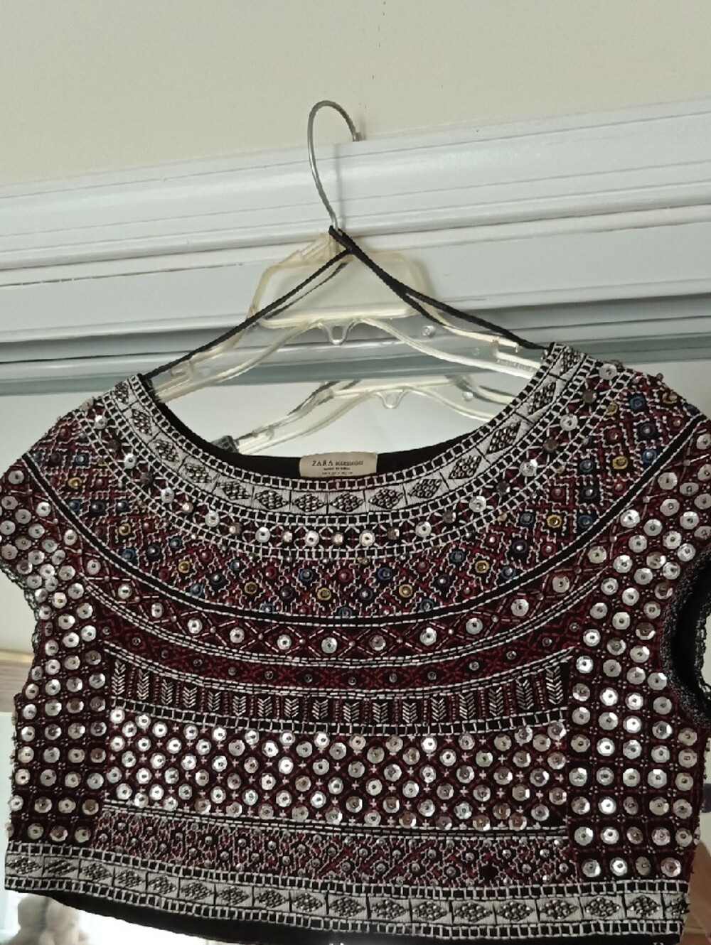 Zara Maroon Geometric Sequin & Beaded Crop Top - sz. Med - Picture 3 of 14